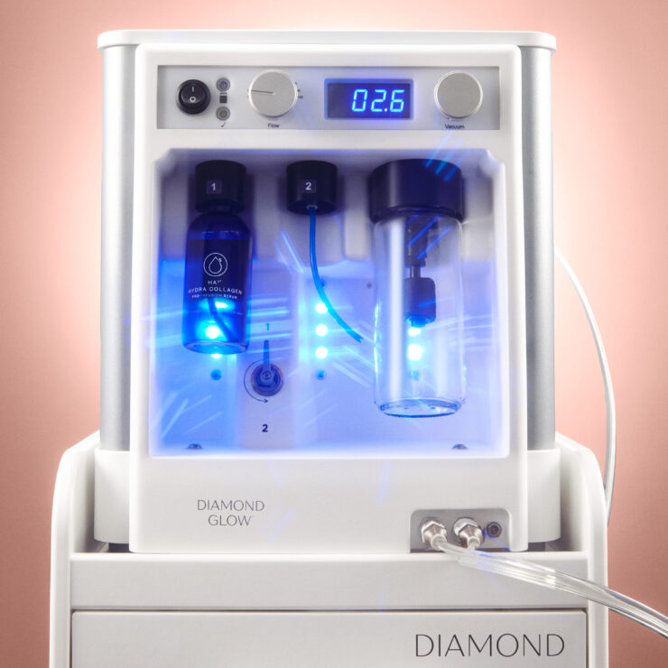 DiamondGlow resurfacing device